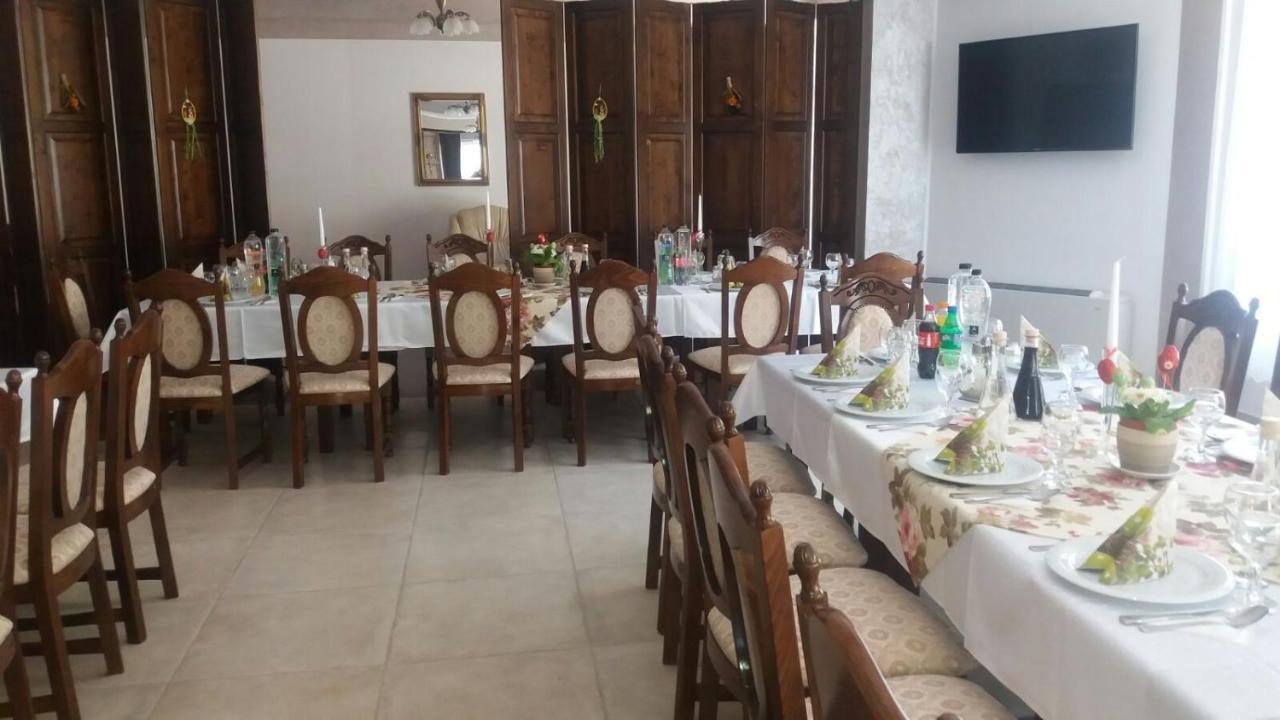 Conacul Domnitei Hotel Voroneţ Exterior foto