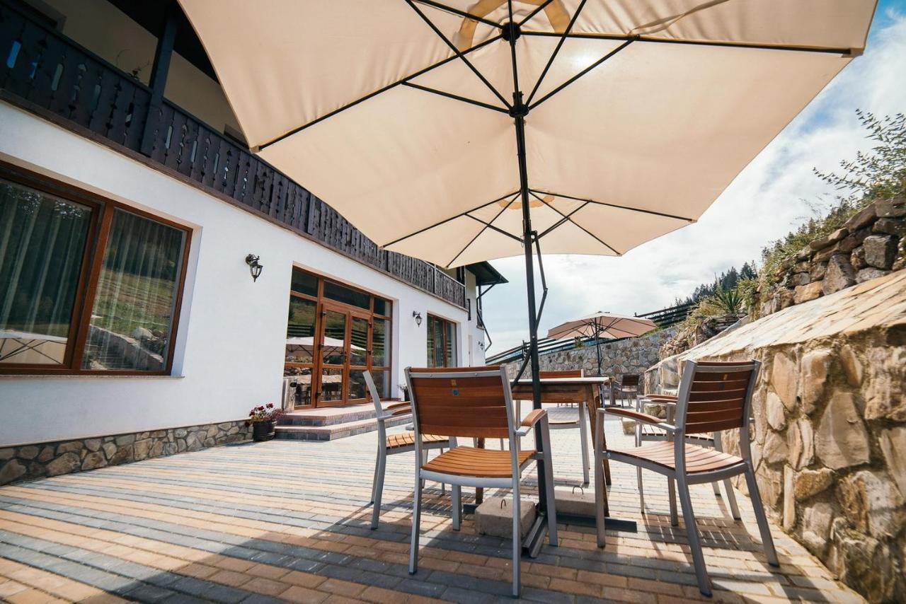 Conacul Domnitei Hotel Voroneţ Exterior foto